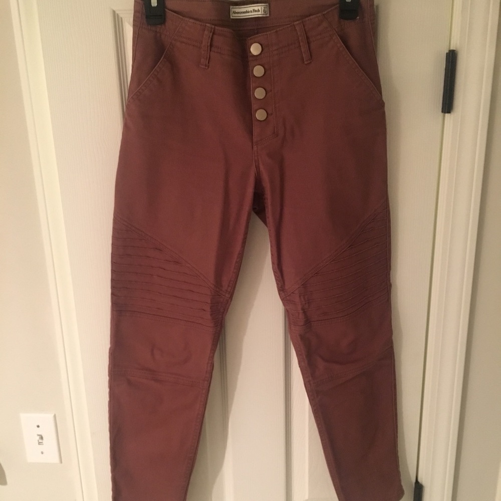 Abercrombie Auburn Ankle High waisted 4button Pant